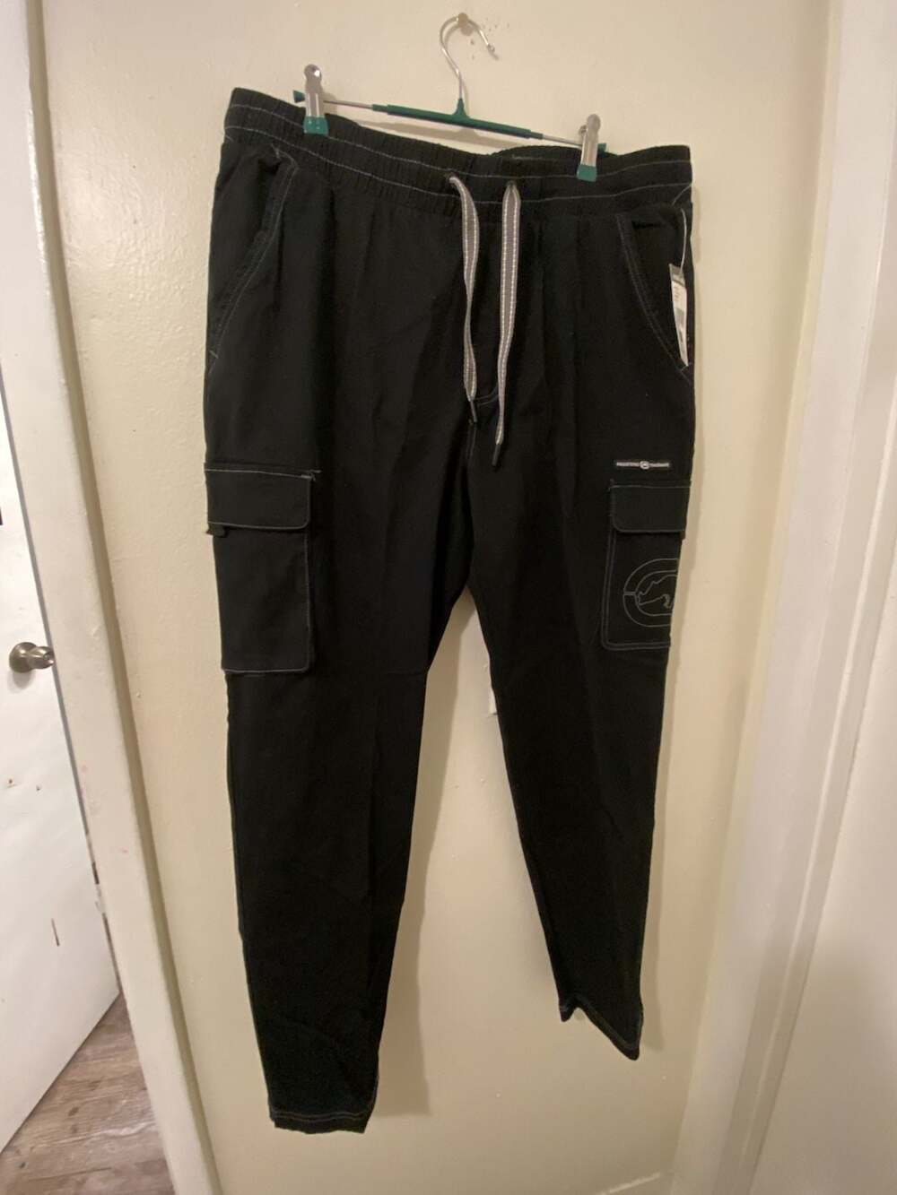 Ecko Unltd. Men's Black Cargo Jogger Pants Drawstring Style EO16B115 Size XL